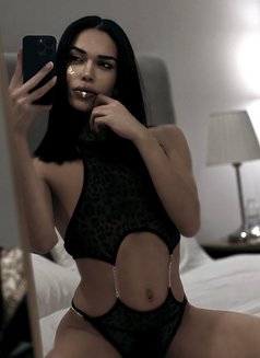 Kamilla - Transsexual escort in Riyadh Photo 2 of 11