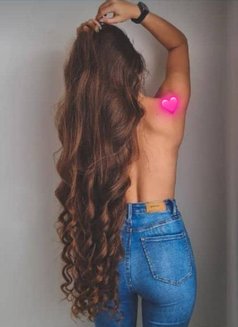 Neghin - escort in Muscat Photo 2 of 3