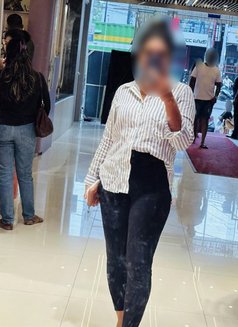 Negombo Gen Z Couple - escort in Colombo Photo 4 of 9