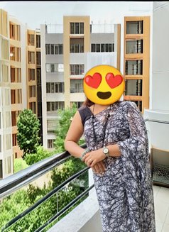 Neha 3333 - escort in Pune Photo 2 of 3
