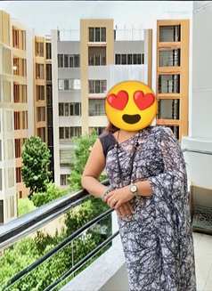 Neha 3333 - escort in Pune Photo 2 of 3