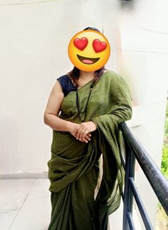Neha 3333 - puta in Pune Photo 1 of 3
