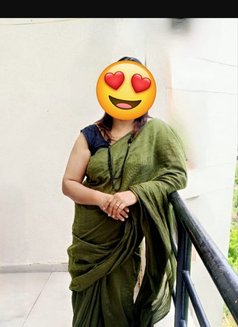Neha 3333 - puta in Pune Photo 1 of 3