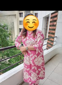 Neha 3333 - puta in Pune Photo 2 of 3