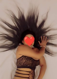Neha - Active and Petite girl - escort in Colombo Photo 13 of 15