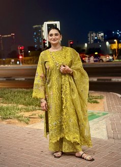 Neha Back Again - puta in Dubai Photo 6 of 8