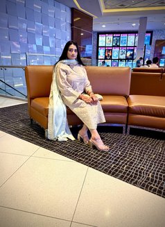 Neha Back Again - puta in Dubai Photo 8 of 8
