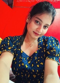 Neha Call Girls Service Available - puta in Thiruvananthapuram Photo 1 of 3