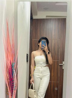 Neha College Going Girl Incall / Outcall - puta in New Delhi Photo 3 of 3