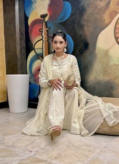 Neha - escort in Dubai Photo 1 of 6