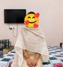 Aarti meet session available no advance - puta in Gurgaon Photo 1 of 2