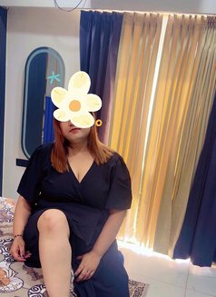 Neha - escort in Noida Photo 1 of 7