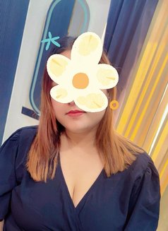 Neha - escort in Noida Photo 2 of 7