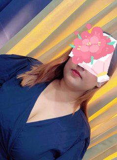 Neha - escort in Noida Photo 3 of 7