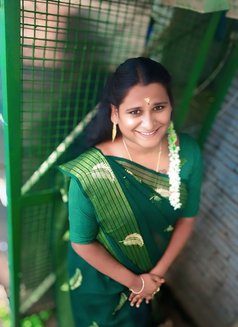 Neha - Transsexual escort in Chennai Photo 1 of 4