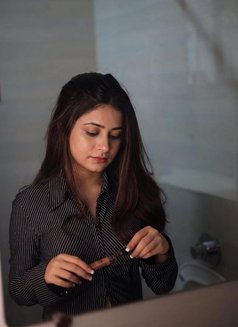 Neha Gupta - escort in Abu Dhabi Photo 1 of 5