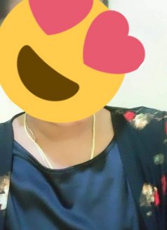 Neha Gupta Real Meet Full Gfe - puta in Bangalore Photo 2 of 4