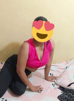 Neha Gupta Real Meet Full Gfe - puta in Bangalore Photo 3 of 9