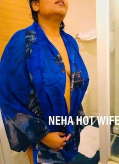 Neha Hot Wife - puta in Colombo Photo 14 of 15