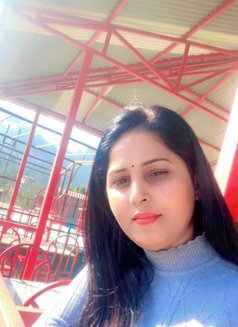 Neha House Wife Real Independent Profile - puta in New Delhi Photo 6 of 8