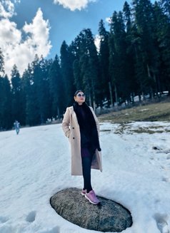 Neha Independent Escort Service - puta in Kolkata Photo 5 of 23