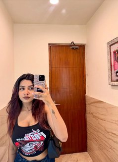 Prachi VIP Model - puta in Dubai Photo 5 of 5