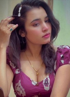 Neha - puta in Al Ain Photo 1 of 2