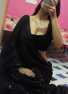 Neha - puta in Bangalore Photo 2 of 4
