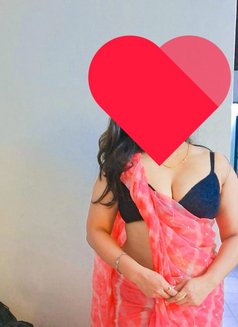 Neha - puta in Bangalore Photo 5 of 7