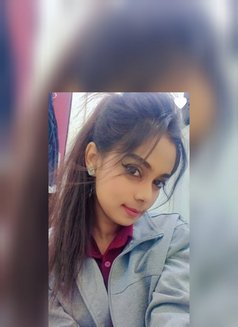 Neha - puta in Dubai Photo 3 of 3