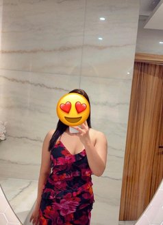 Neha - escort in Dubai Photo 7 of 12