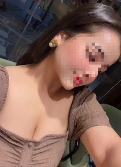 Monika ❣️web cam & meeting & sex chat - puta in Chennai Photo 2 of 3