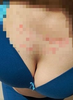Neha big boobs cam star - adult performer in Mumbai Photo 1 of 5