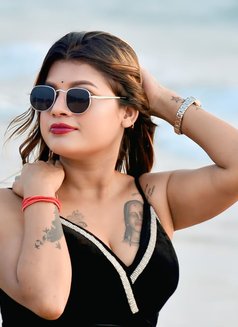 Neha - puta in Kolkata Photo 2 of 3