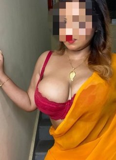 Cam Bhabhi - escort in Chandigarh Photo 1 of 2