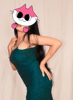Neha - Intérprete de adultos in New Delhi Photo 6 of 10