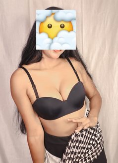 Neha - Intérprete de adultos in New Delhi Photo 9 of 10