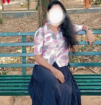 Neha - puta in Pune