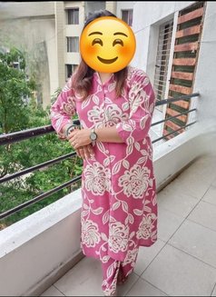 Neha - puta in Pune Photo 2 of 3