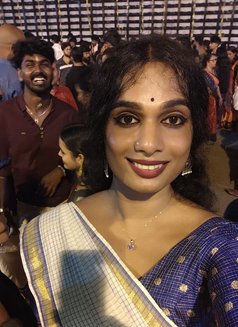Neha - Acompañantes transexual in Kochi Photo 2 of 5