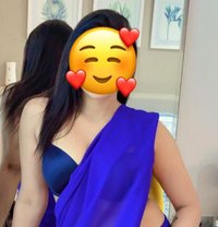 Neha Indian Model in Business Bay - puta in Dubai Photo 9 of 9