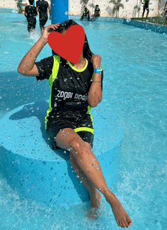 Neha Kumari (Real Meet and Cam Show) - puta in Hyderabad Photo 1 of 3