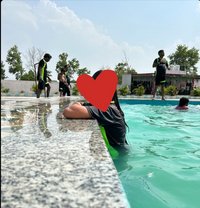 Neha Kumari (Real Meet and Cam Show) - puta in Hyderabad Photo 2 of 2