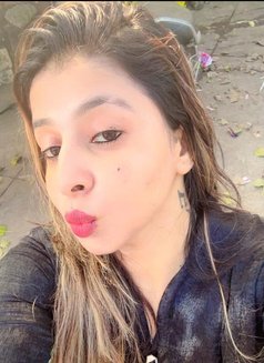 Neha Mishra - puta in Bangalore Photo 2 of 3