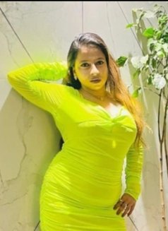 Neha Mishra - puta in Bangalore Photo 3 of 3