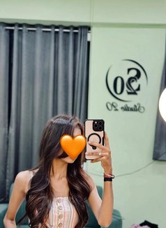 Neha Parmar - puta in Rajkot Photo 4 of 6