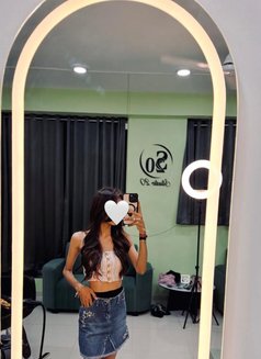 Neha Parmar - puta in Rajkot Photo 6 of 6