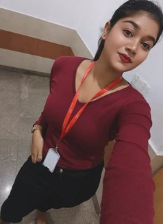 Neha Patel - puta in Ahmedabad Photo 2 of 2