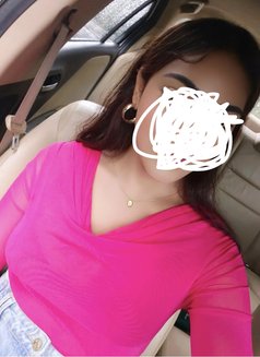 Neha professional escort - puta in Bangalore Photo 2 of 2