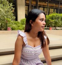 Neha - puta in Pune